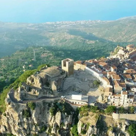 Feriehus 1000mt Di Altezza A 10km Dal Mare