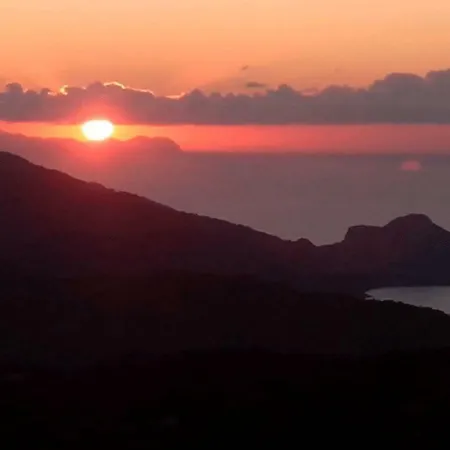 Feriehus 1000mt Di Altezza A 10km Dal Mare